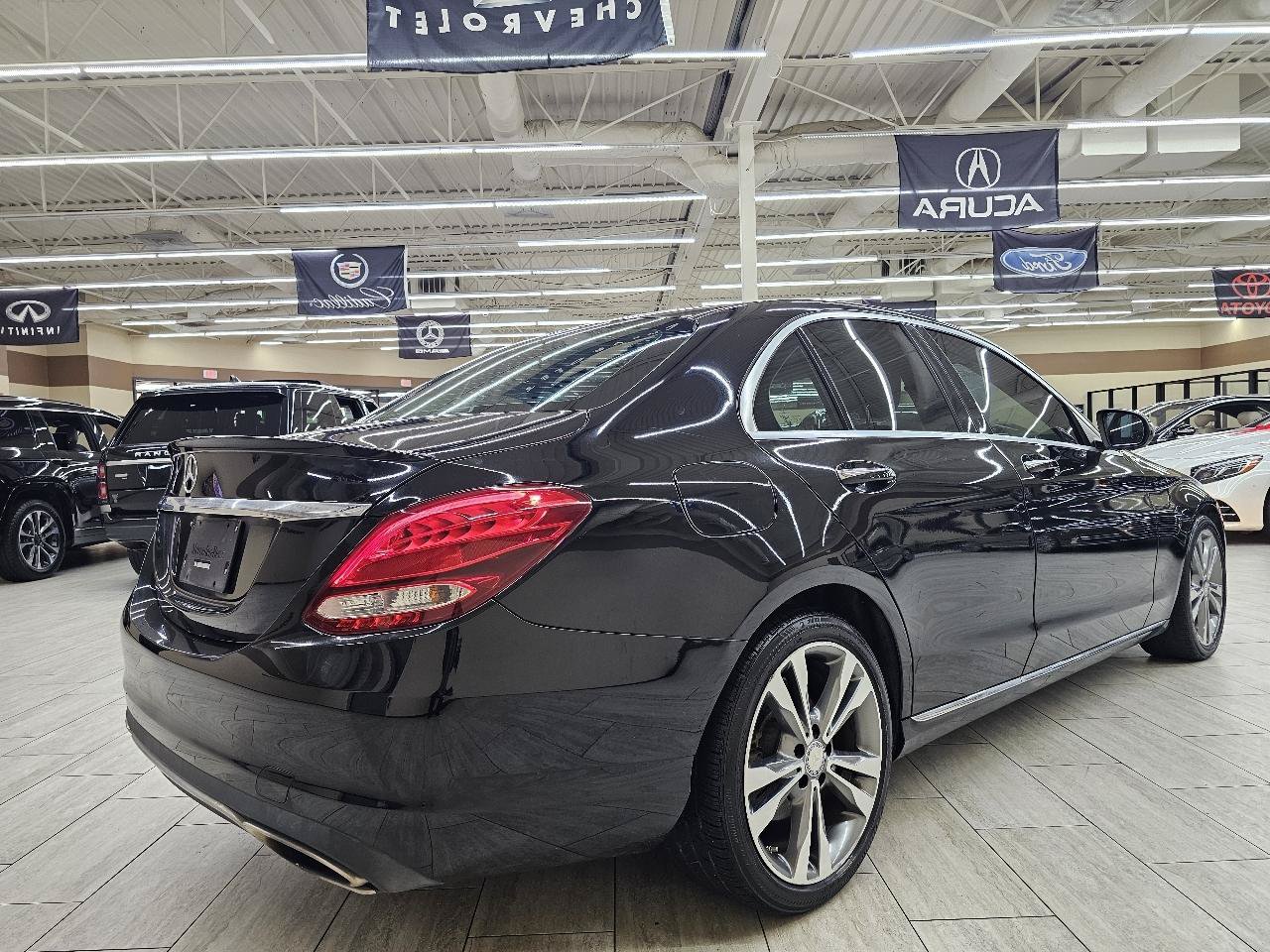 Used 2017 Mercedes-Benz C 300 Sedan w/ Premium 1 Package image 6