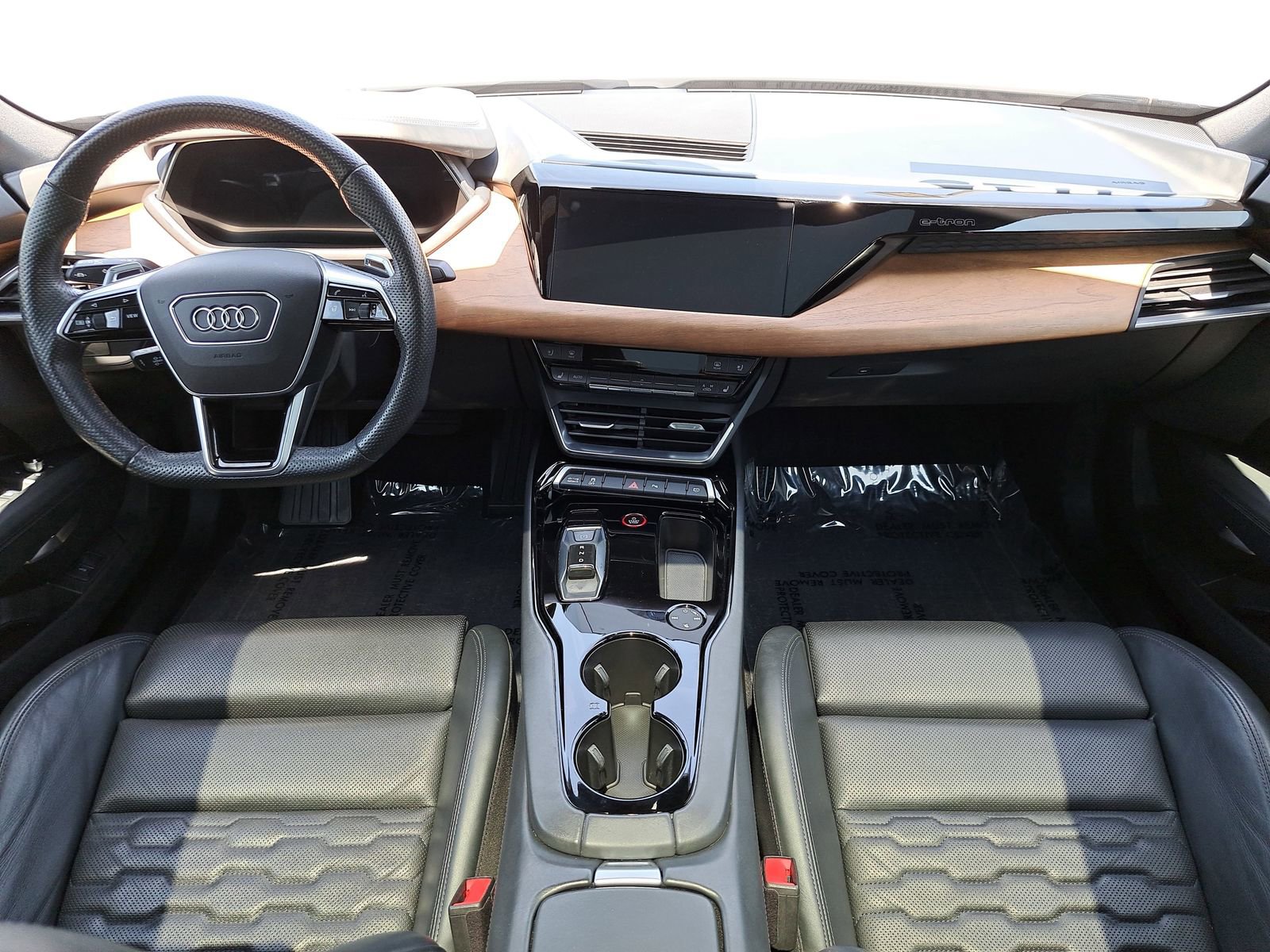 Certified 2023 Audi e-tron GT Premium Plus AWD/4WD image 9