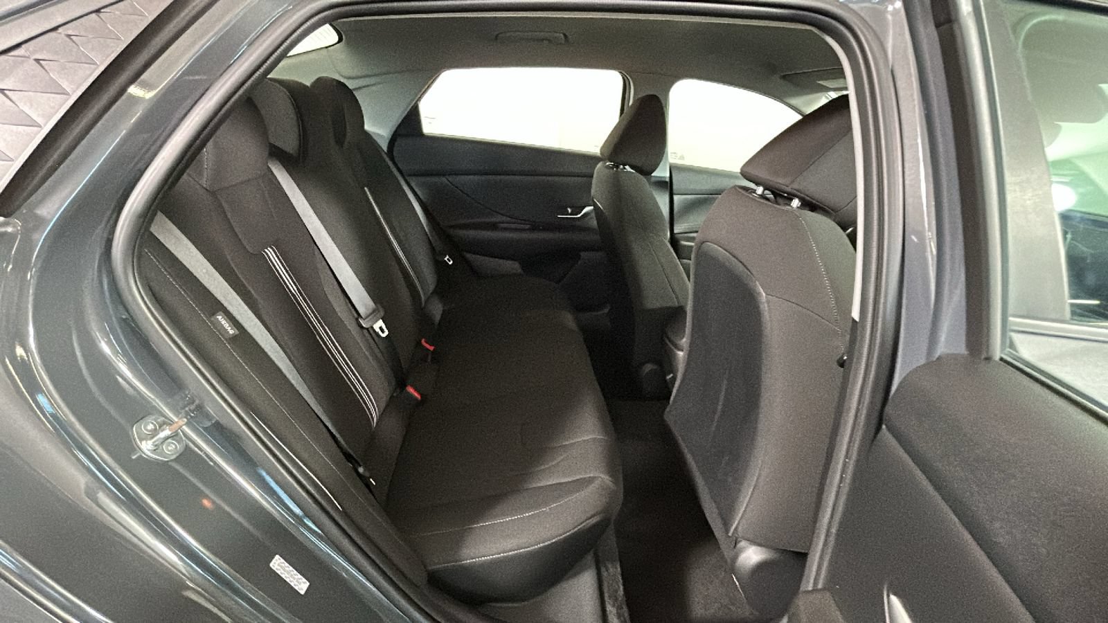 Used 2024 Hyundai Elantra SEL FWD image 32
