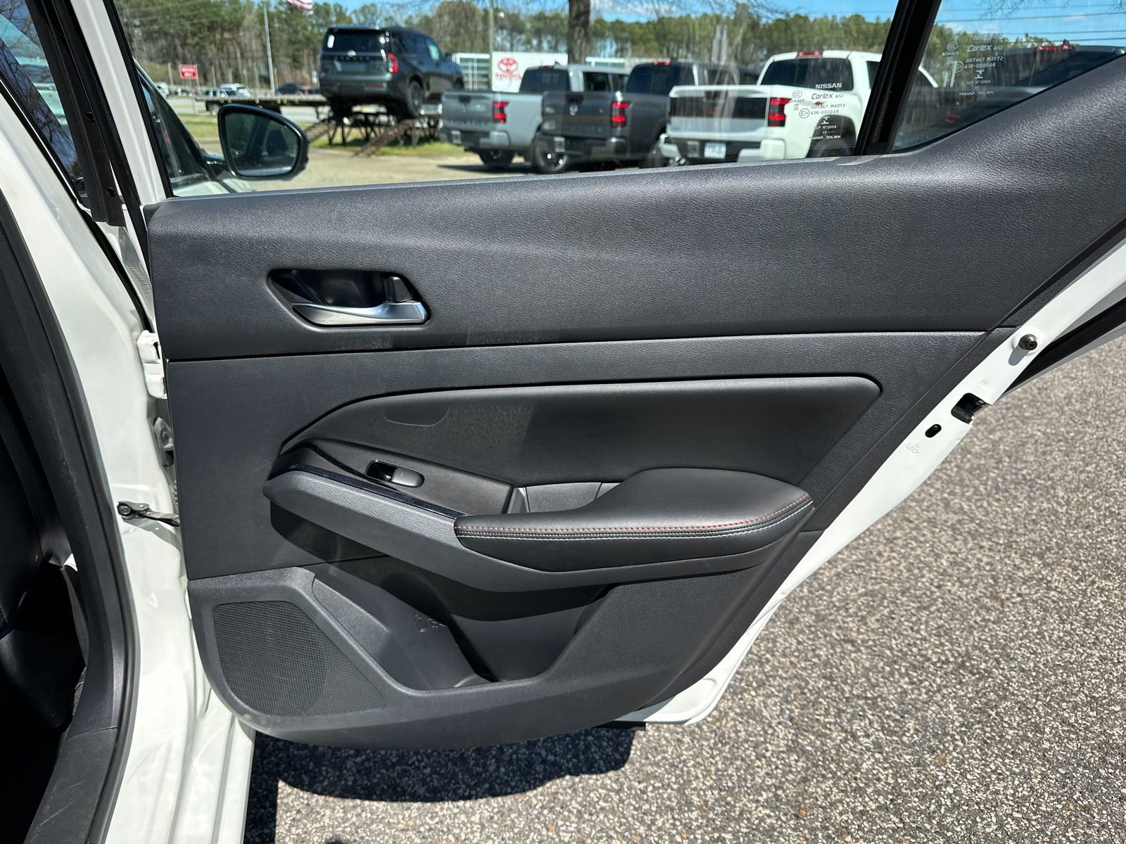 Certified 2023 Nissan Altima 2.0 SR FWD image 14