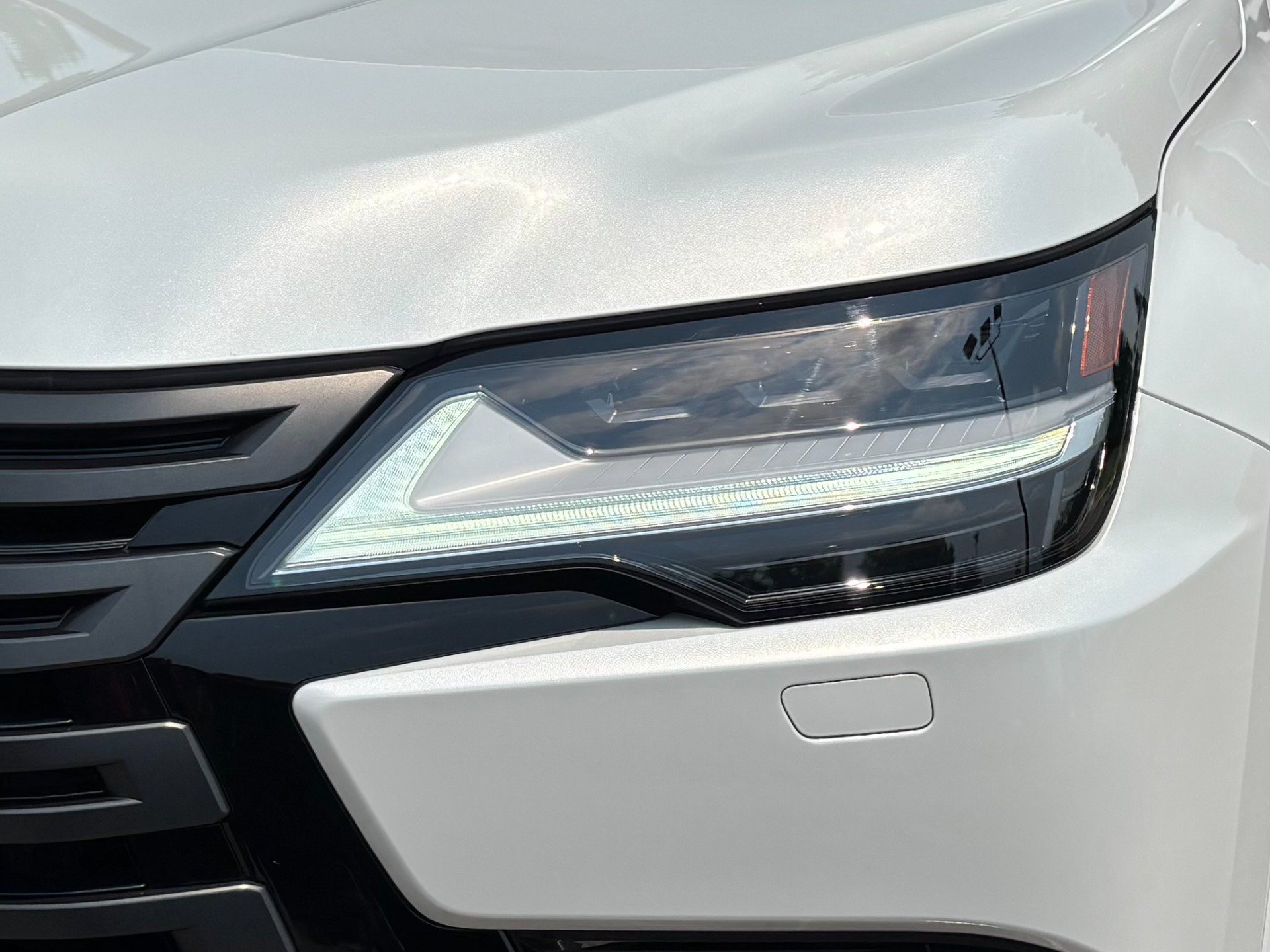 Used 2025 Lexus LX 700h Luxury w/ Appearance Package AWD/4WD image 64