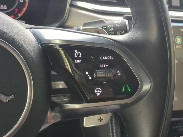 Used 2025 Jaguar F-PACE R-Dynamic S AWD/4WD image 31