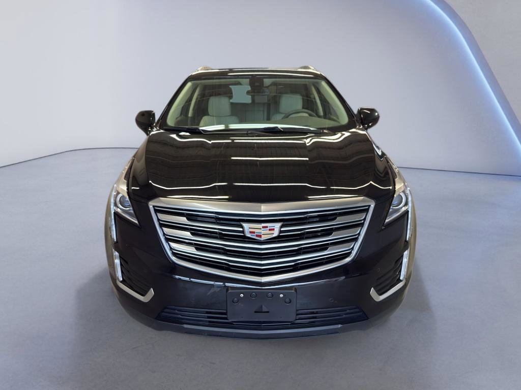 Used 2017 Cadillac XT5 Luxury w/ Driver Awareness Package AWD/4WD image 2