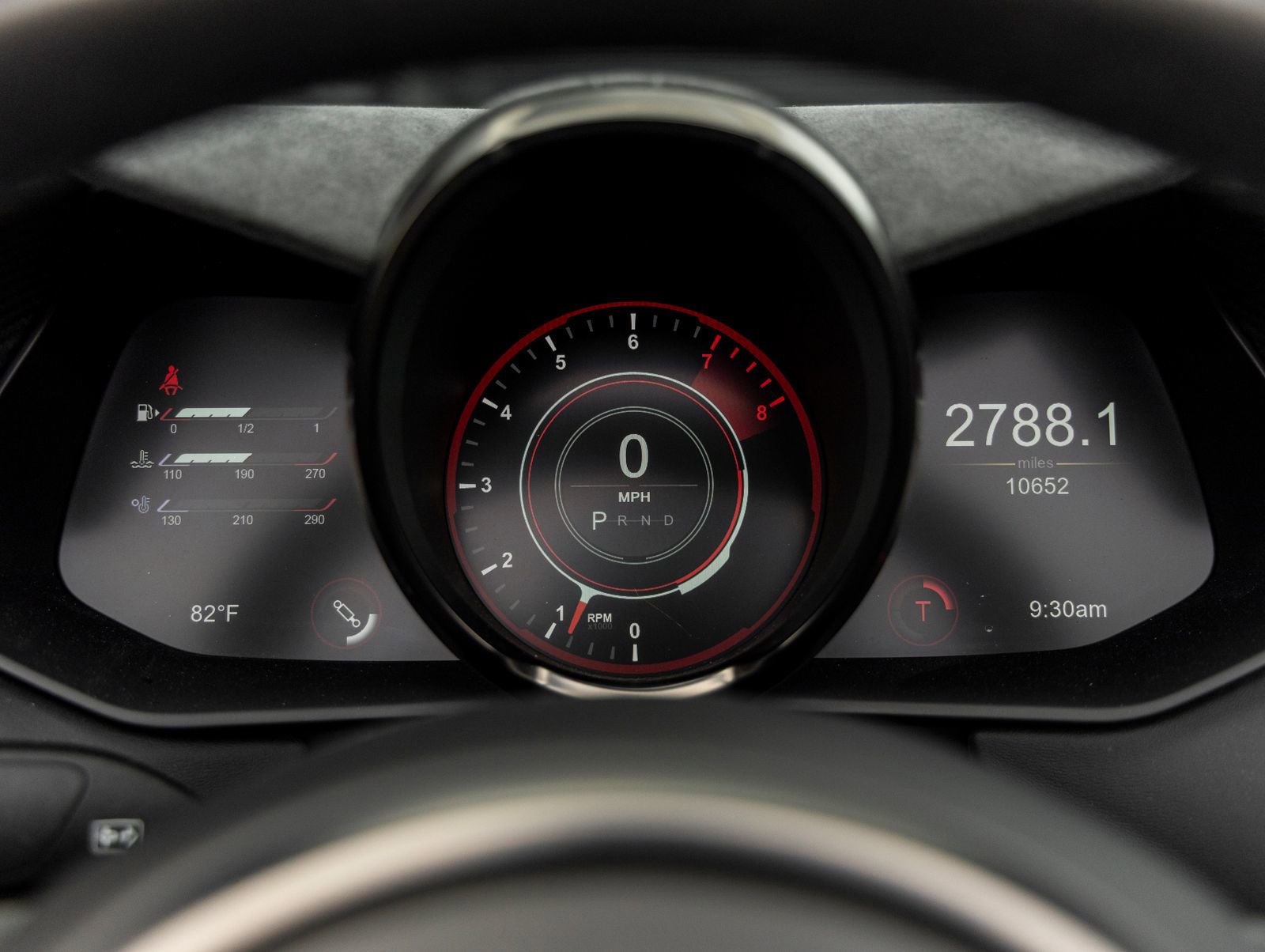 Used 2023 Aston Martin V8 Vantage Roadster RWD image 34