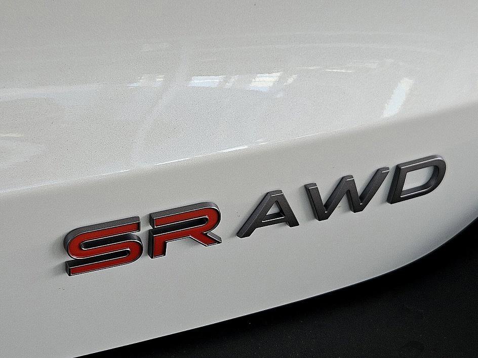 New 2026 Nissan Kicks SR w/ Cold Weather Package image 14