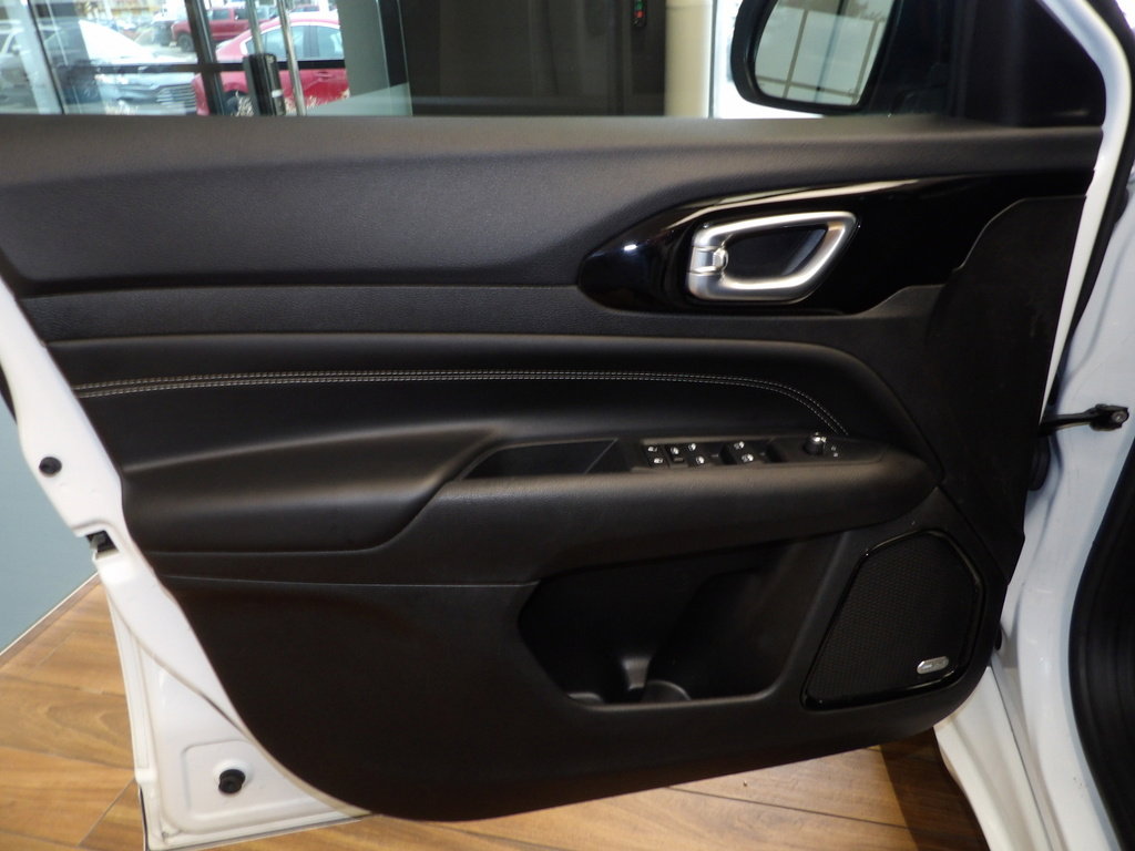 Used 2022 Jeep Compass High Altitude image 25