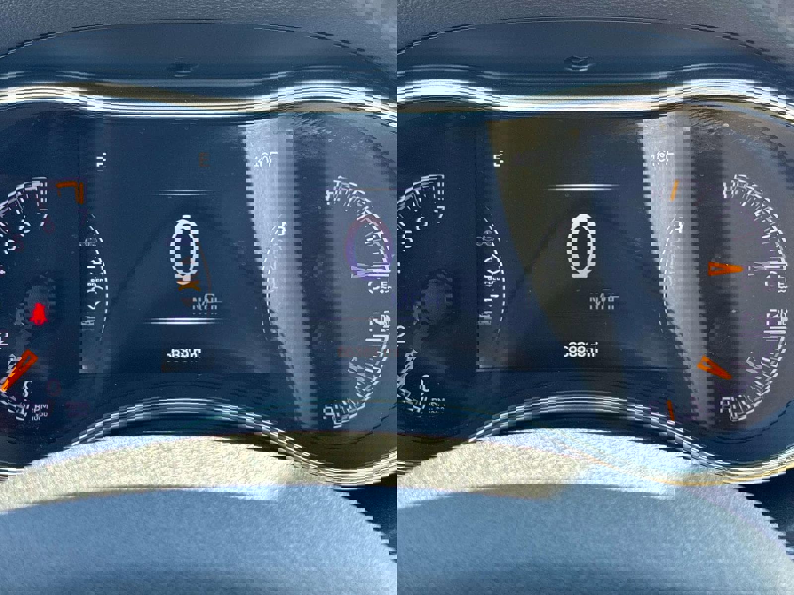 Certified 2017 Jeep Grand Cherokee Altitude image 17