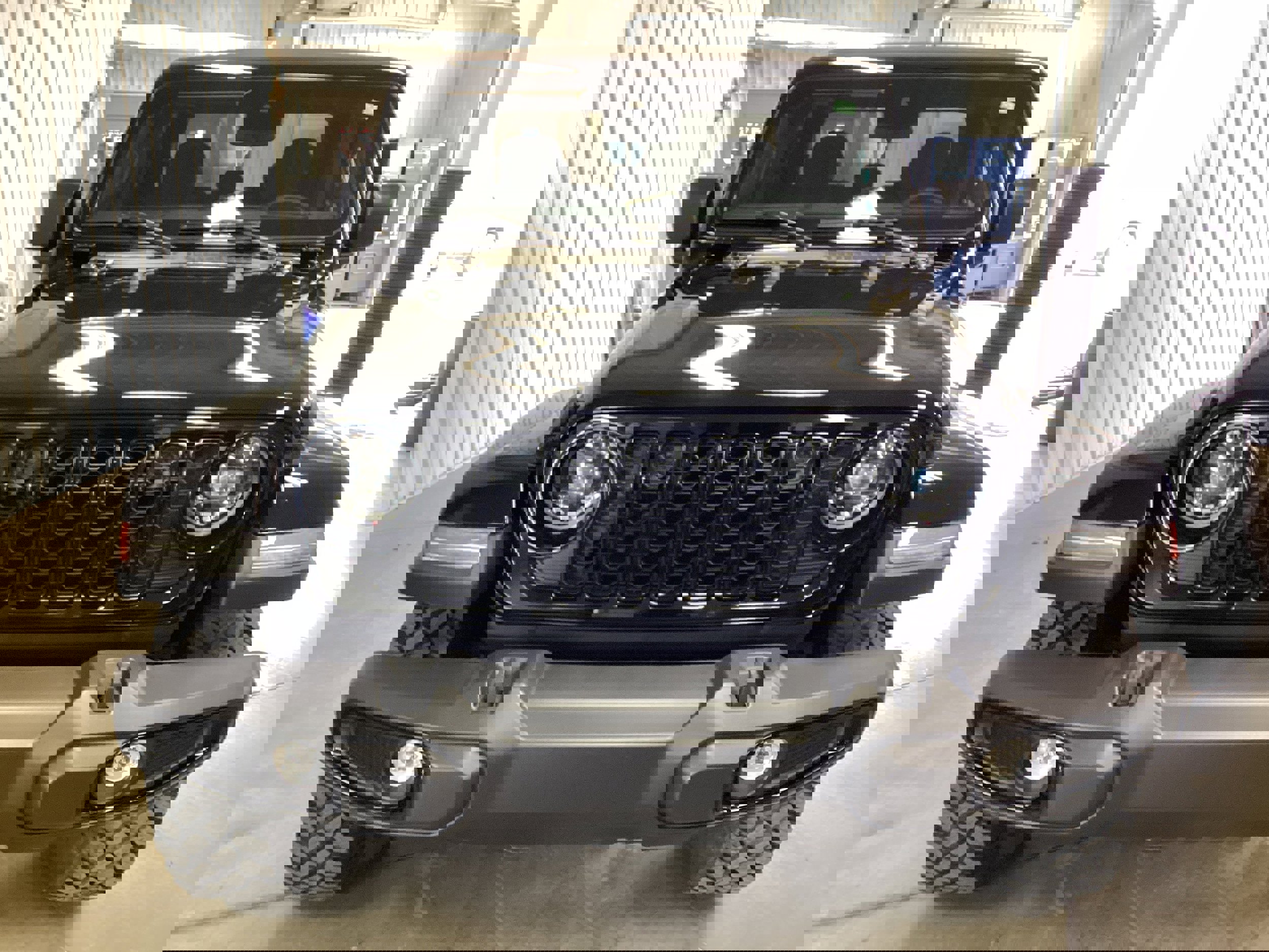 Used 2024 Jeep Gladiator Sport image 8