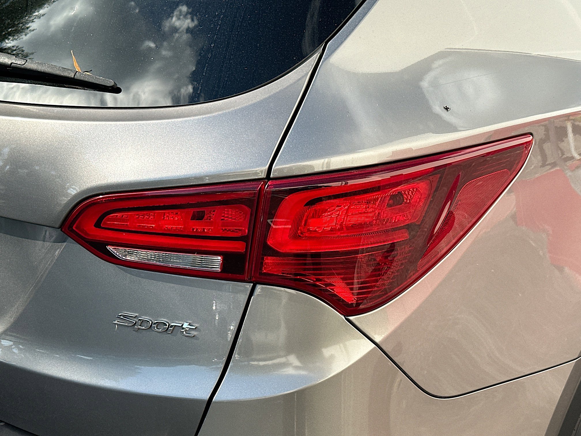 Used 2017 Hyundai Santa Fe Sport image 24