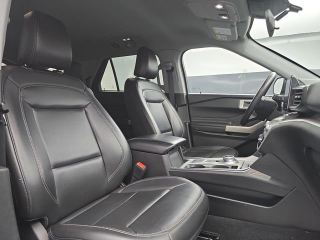 Used 2023 Ford Explorer XLT w/ Equipment Group 202A image 43