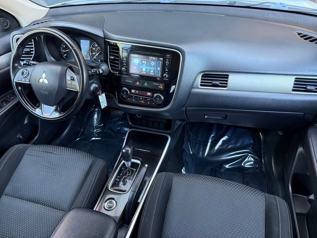Used 2017 Mitsubishi Outlander ES AWD/4WD image 27
