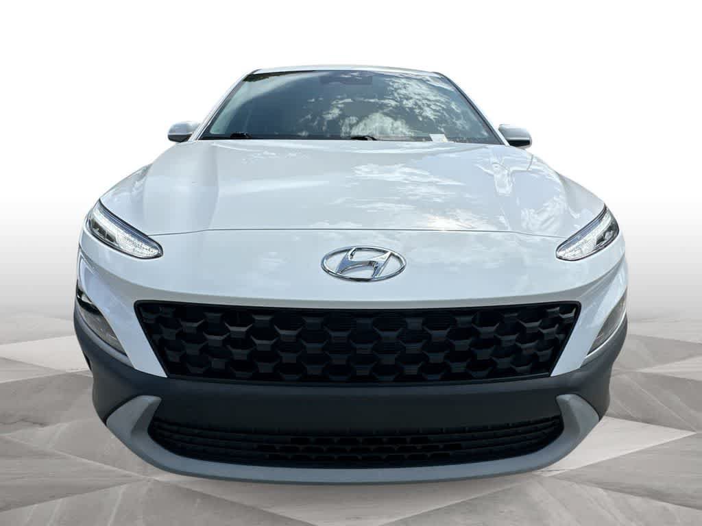 Used 2023 Hyundai Kona SE w/ Cargo Package FWD video 3