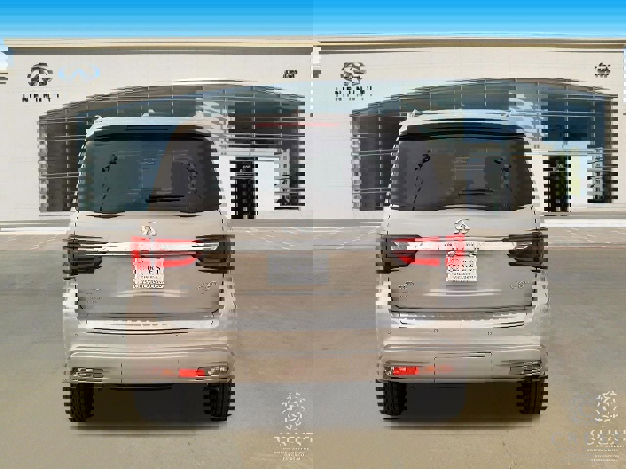 Used 2023 INFINITI QX80 Luxe w/ Cargo Package image 4