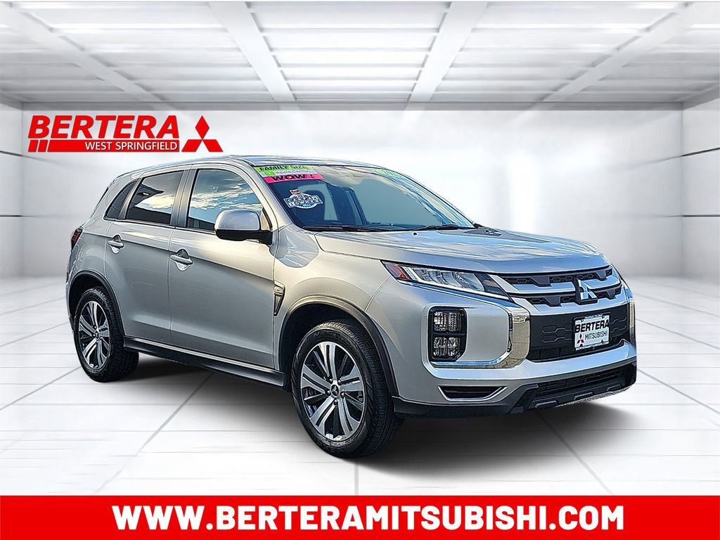 Used 2025 Mitsubishi Outlander Sport ES image 1