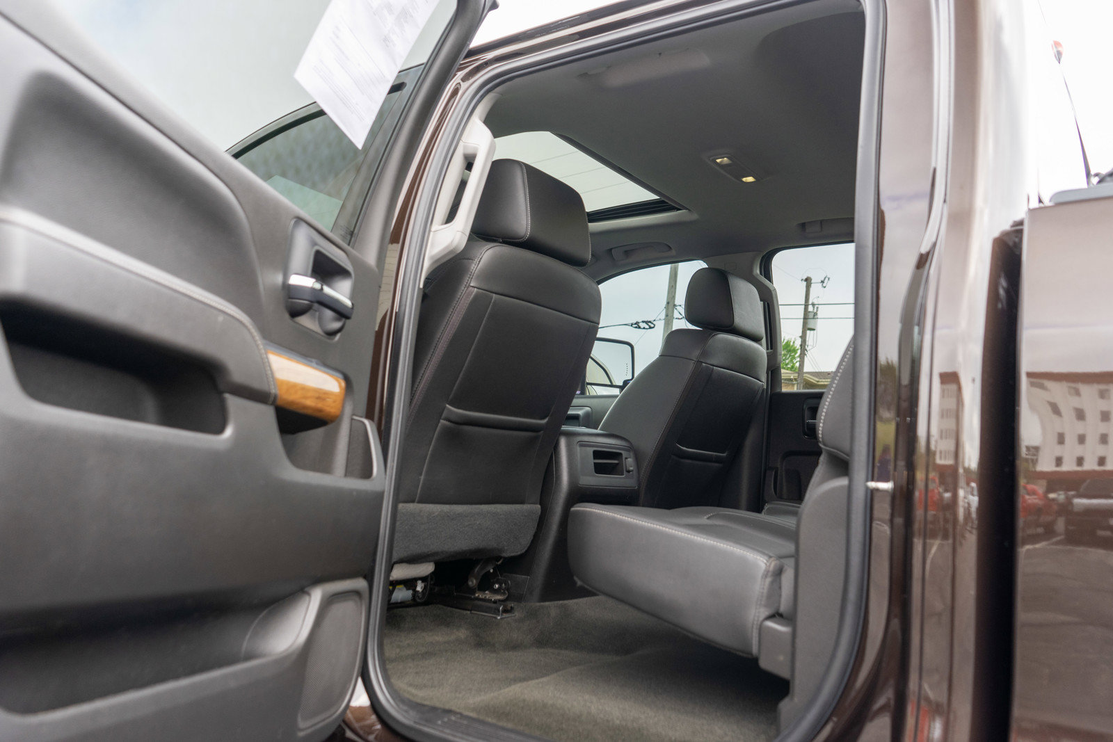 Used 2018 Chevrolet Silverado 2500 LTZ w/ Duramax Plus Package AWD/4WD image 28