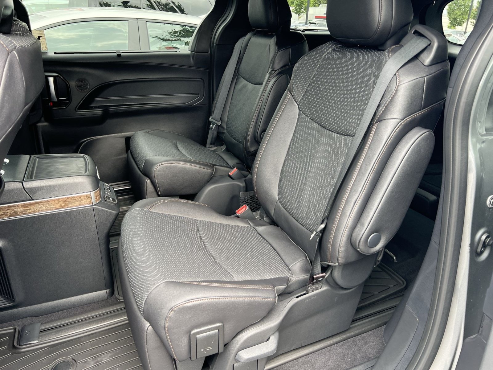 New 2026 Toyota Sienna Platinum AWD/4WD image 19
