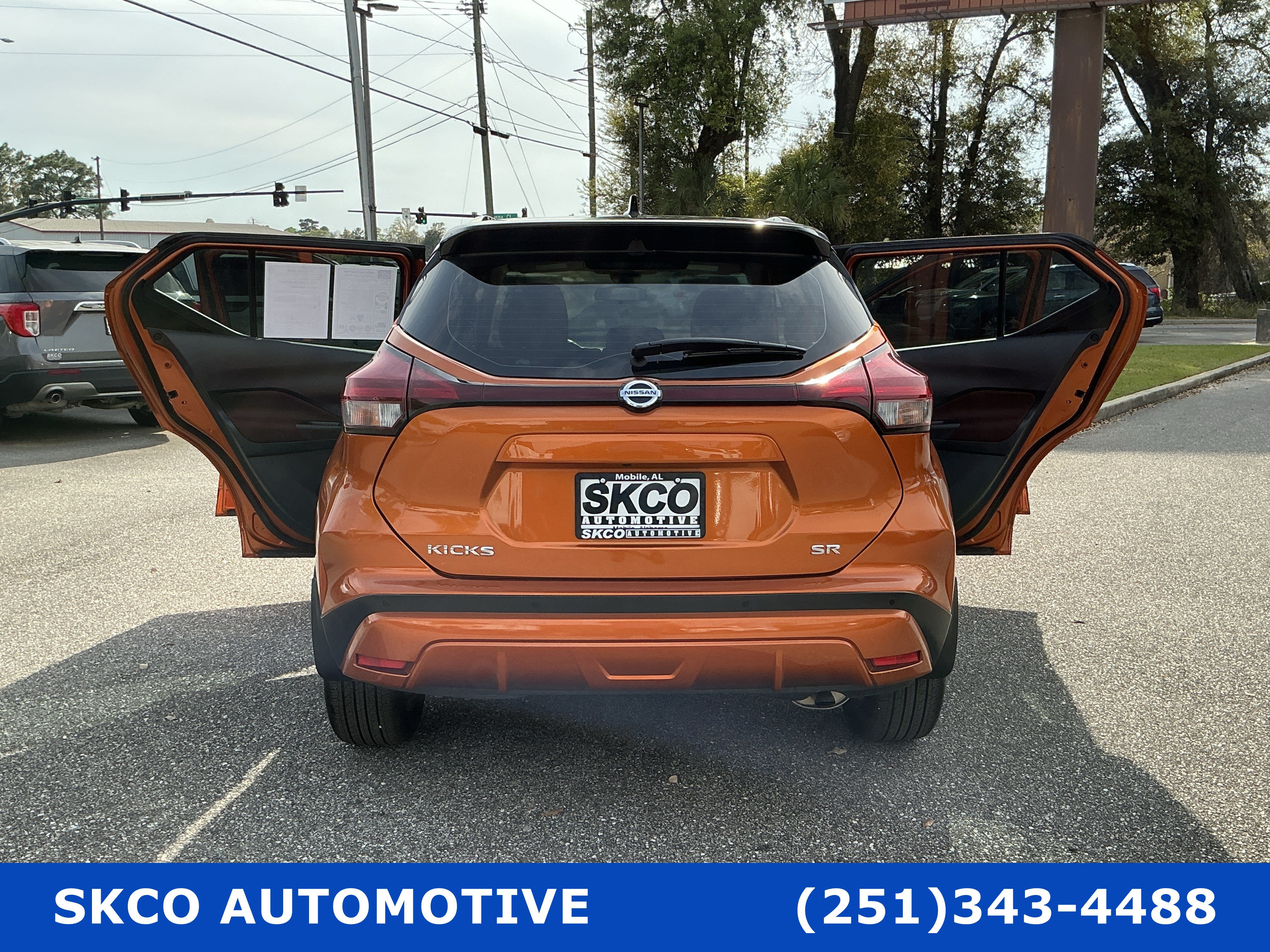 Used 2021 Nissan Kicks SR FWD image 32