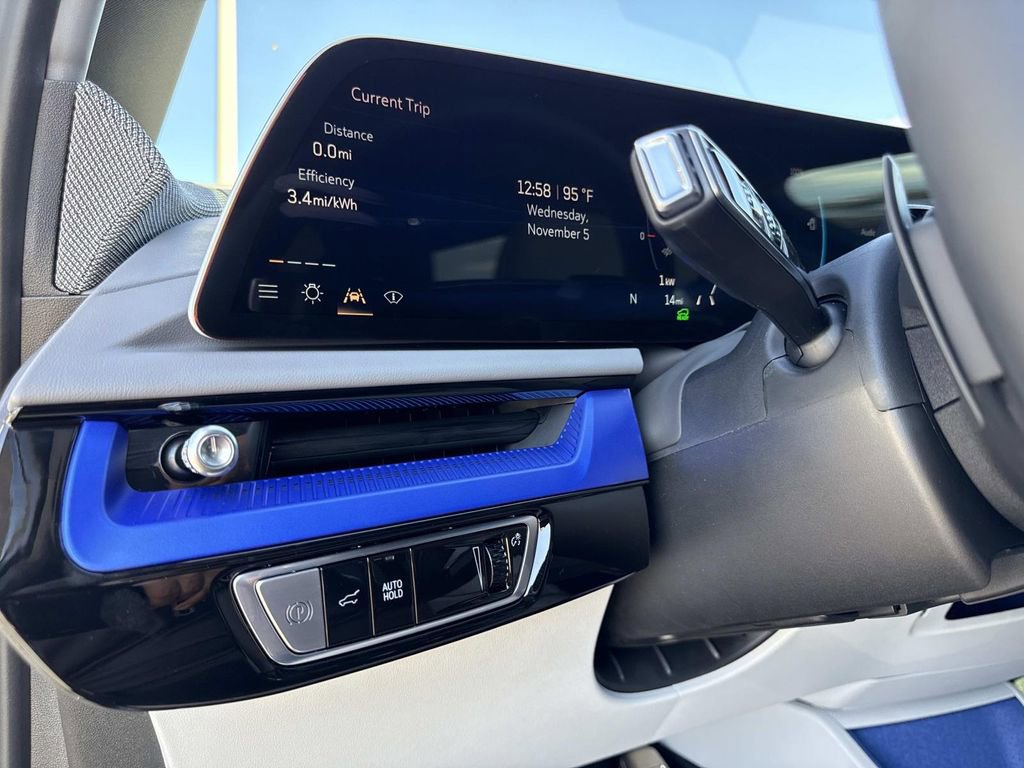 New 2026 Cadillac Optiq Sport 2 image 30