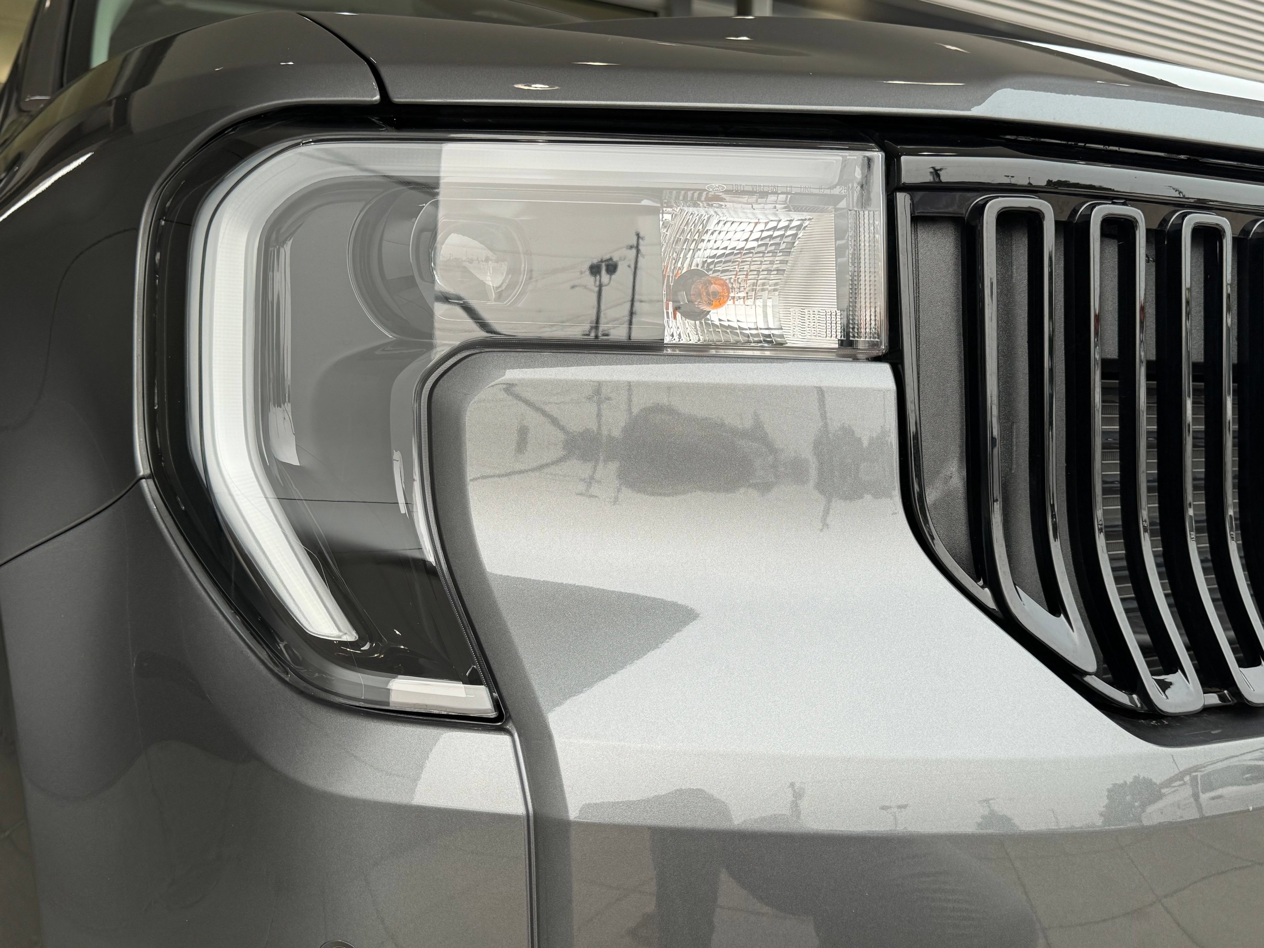 New 2025 Ford Maverick Lobo AWD/4WD image 16