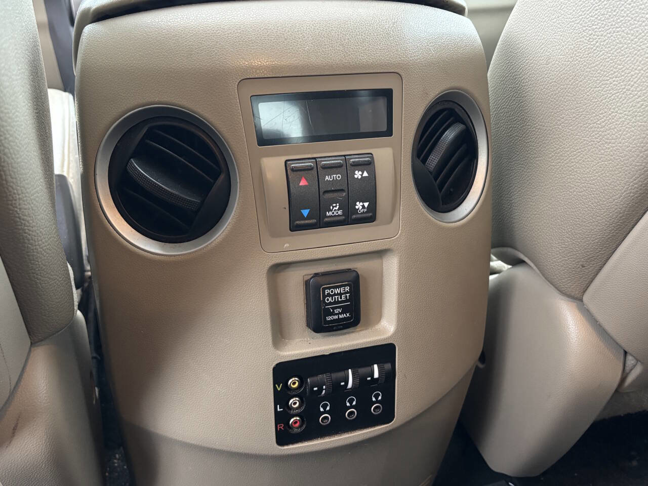 Used 2012 Honda Pilot Touring image 13