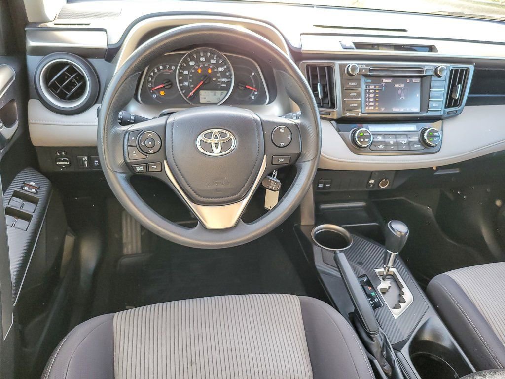 Used 2015 Toyota RAV4 XLE image 11