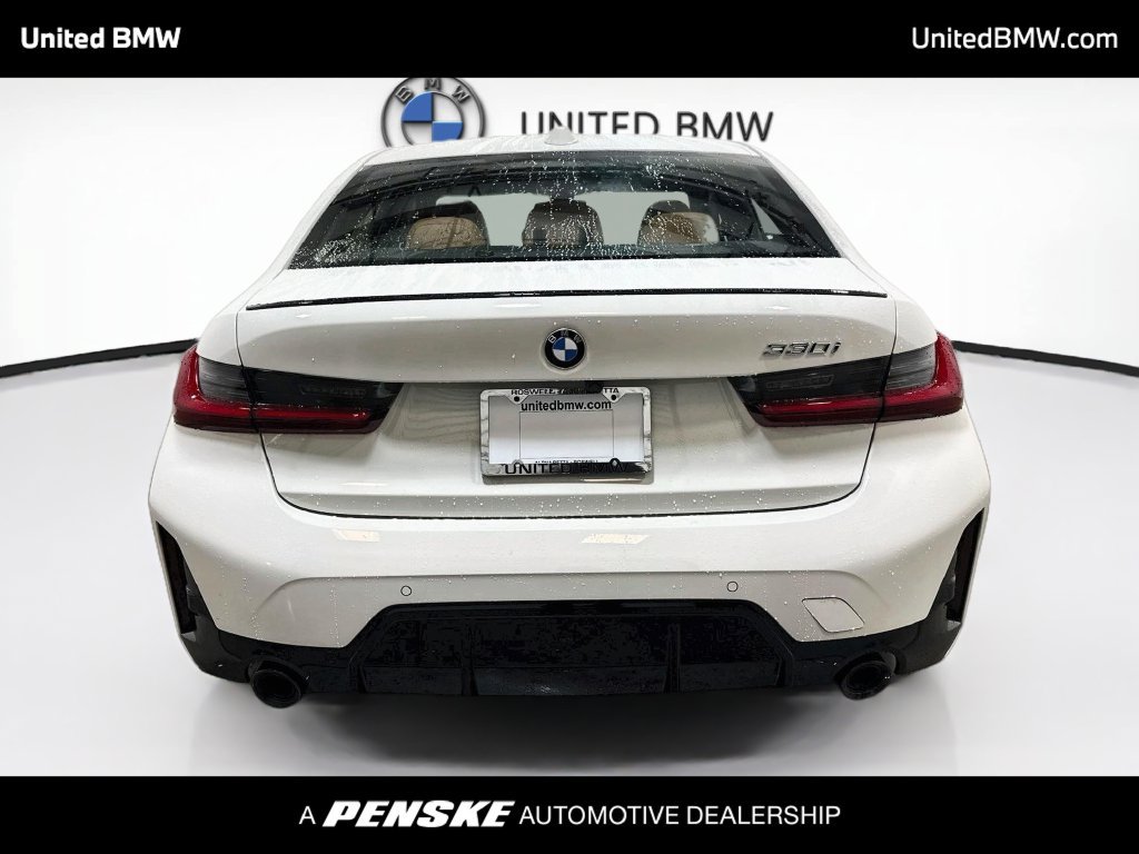 New 2026 BMW 330i Sedan w/ M Sport Package RWD image 6