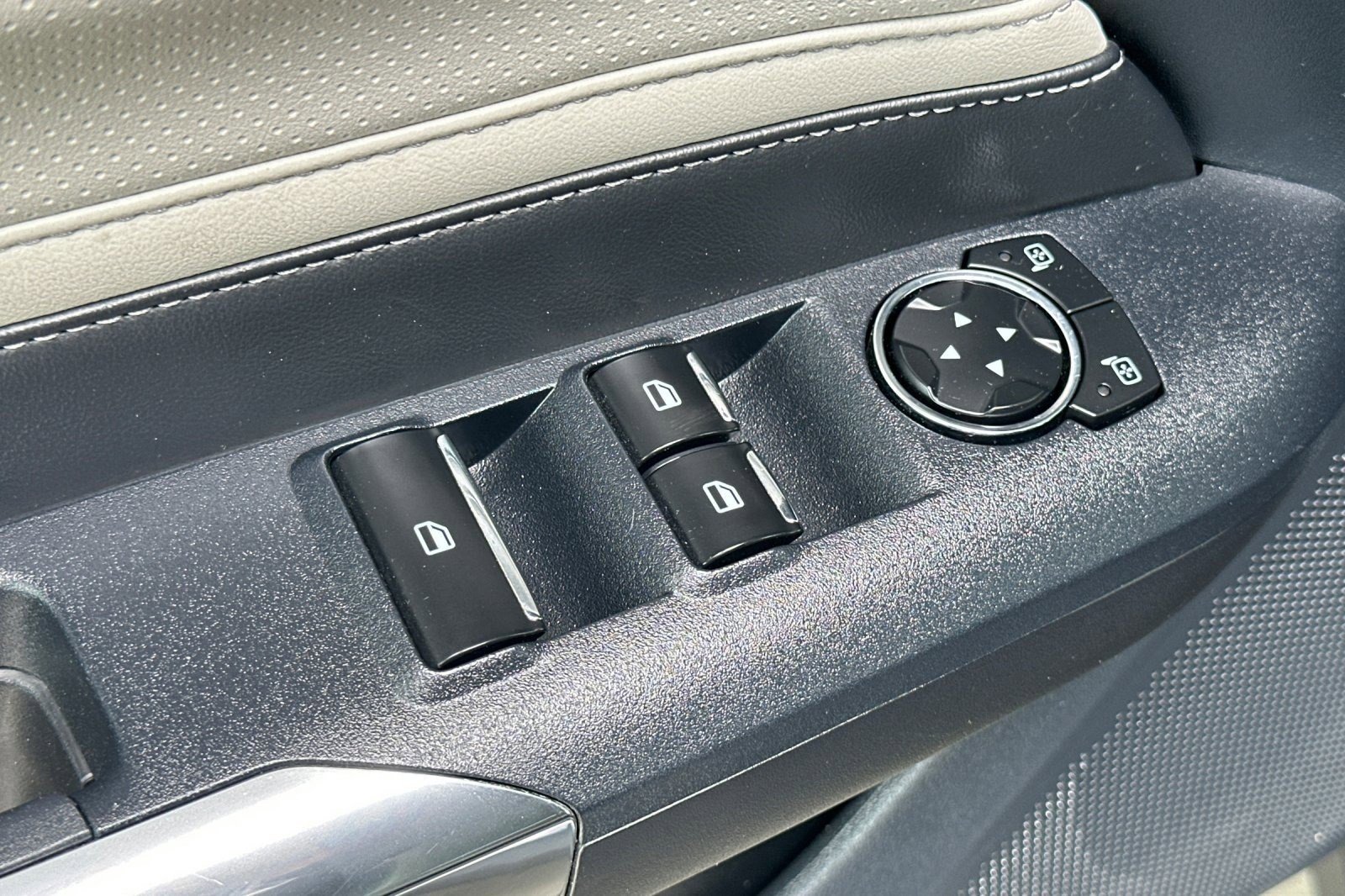 Used 2024 Ford Mustang Premium RWD image 12