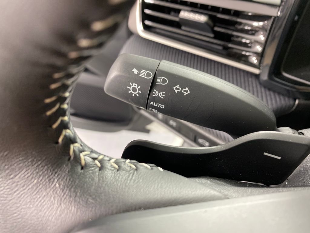 Certified 2025 Toyota Camry SE w/ Convenience Package image 18