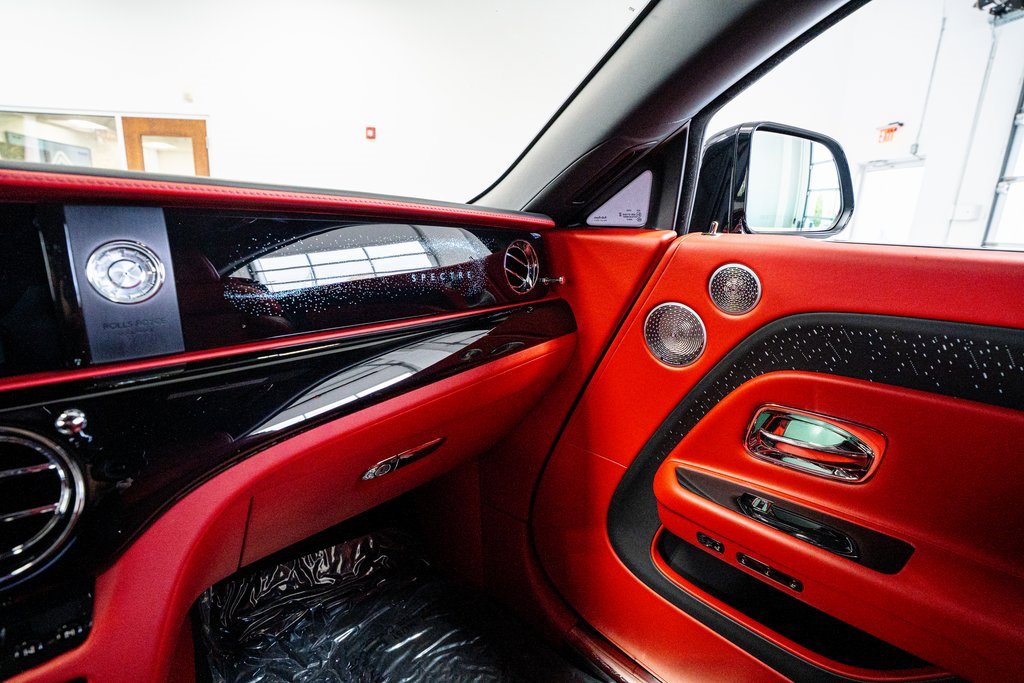 Used 2024 Rolls-Royce Spectre w/ Spectre Launch Package image 60