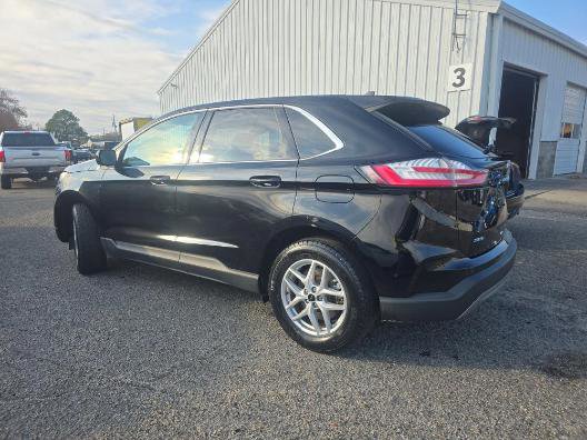 Used 2024 Ford Edge SEL image 2
