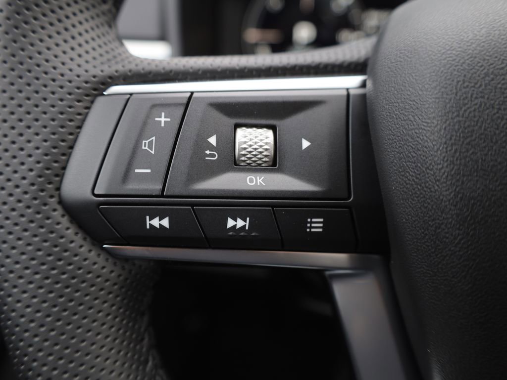 New 2025 Mitsubishi Outlander SE image 43