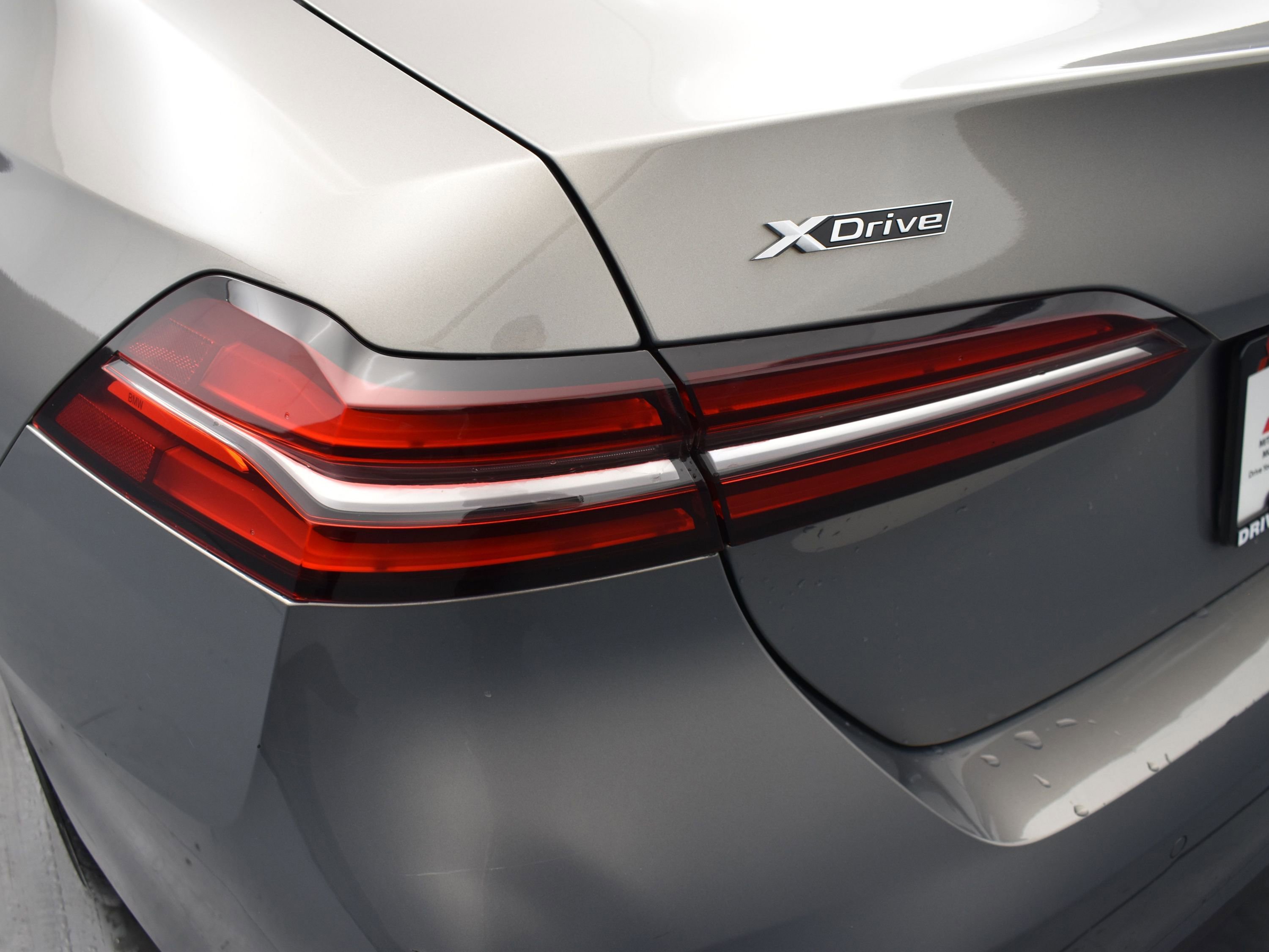 Used 2024 BMW 530i xDrive image 8