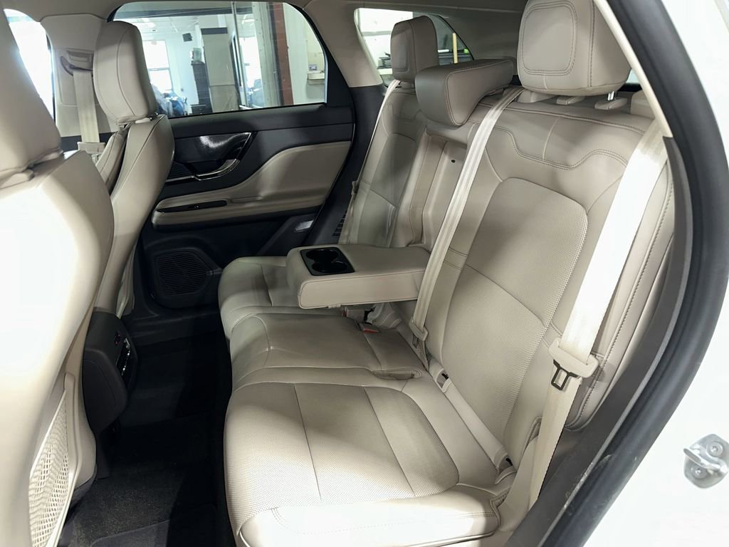 Certified 2022 Lincoln Corsair AWD w/ Equipment Group 101A image 24