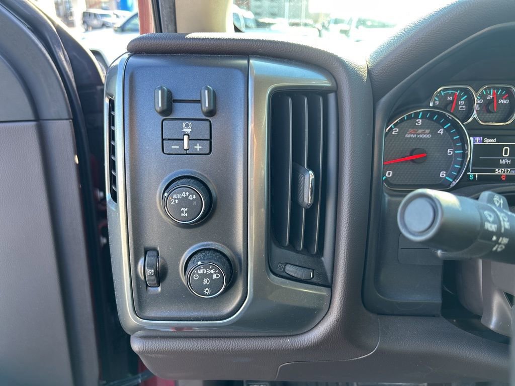 Used 2018 Chevrolet Silverado 1500 LT w/ All Star Edition image 16