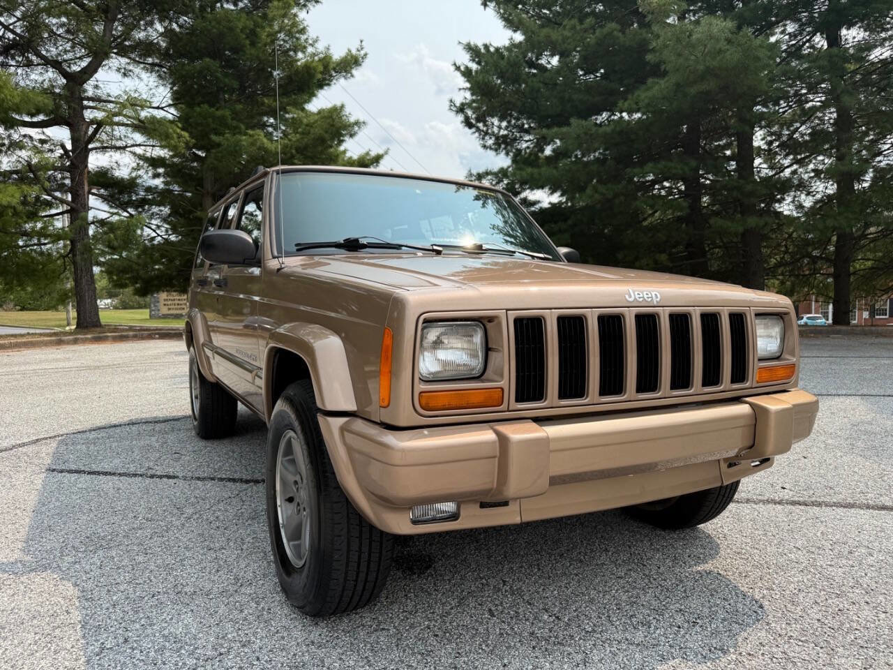 Used 1999 Jeep Cherokee Classic image 5