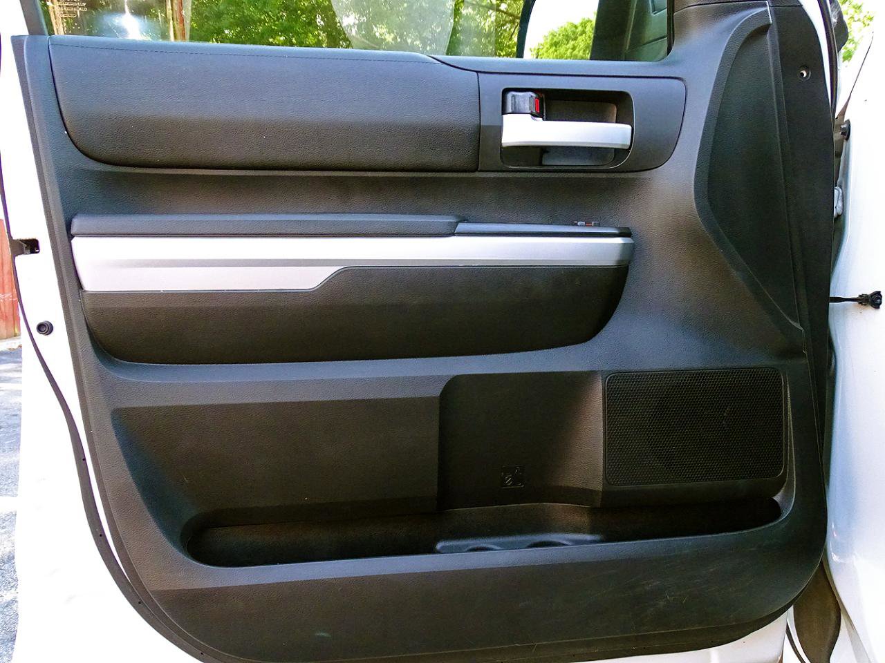Used 2014 Toyota Tundra SR5 w/ SR5 Upgrade Package AWD/4WD image 29