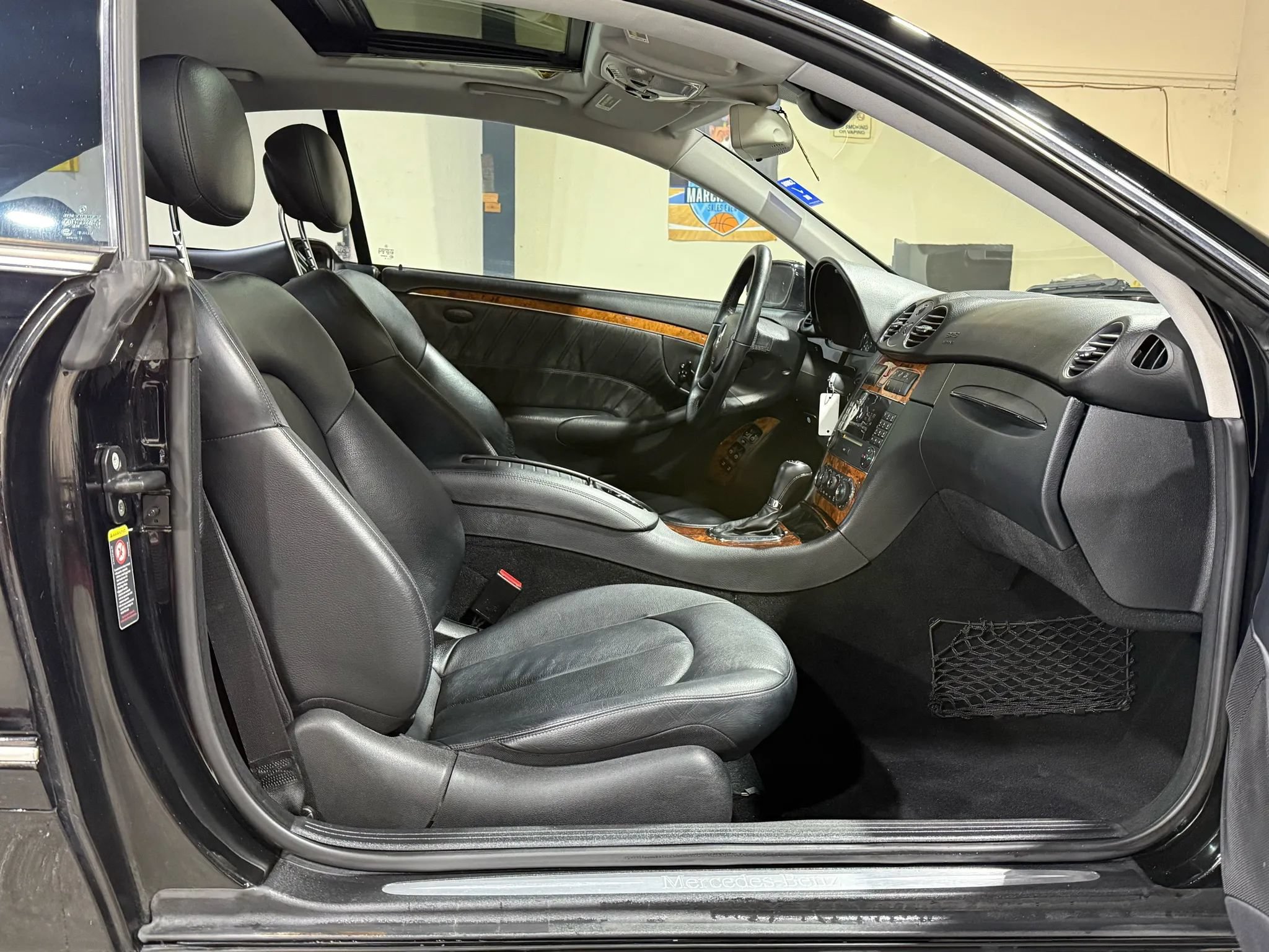 Used 2006 Mercedes-Benz CLK 350 Coupe image 15