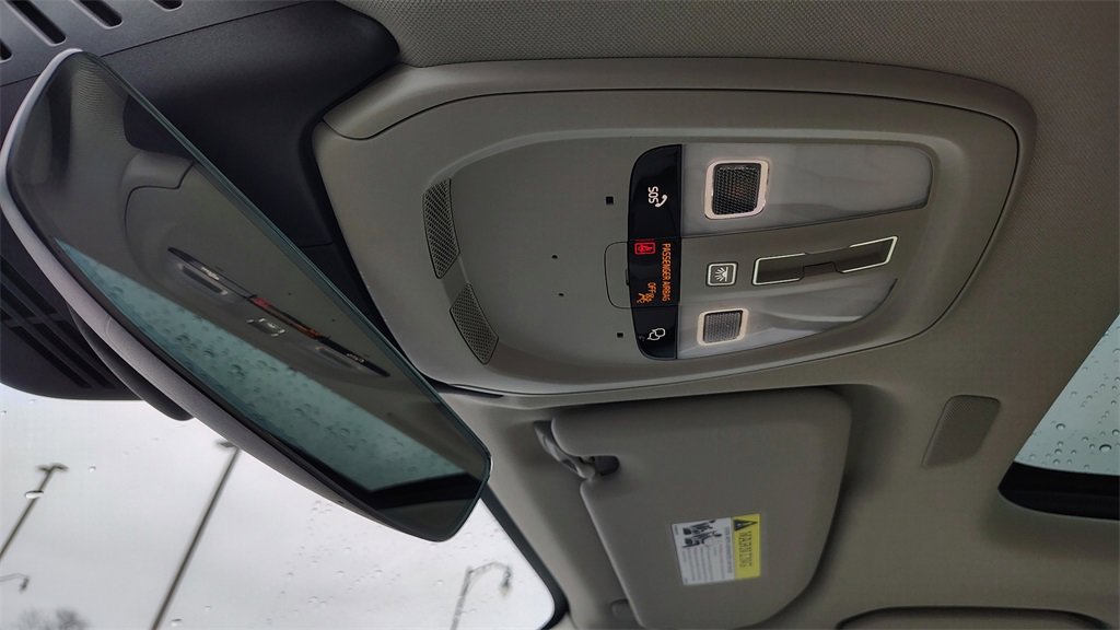 Certified 2023 Volvo XC60 B5 Core w/ Climate Package image 24