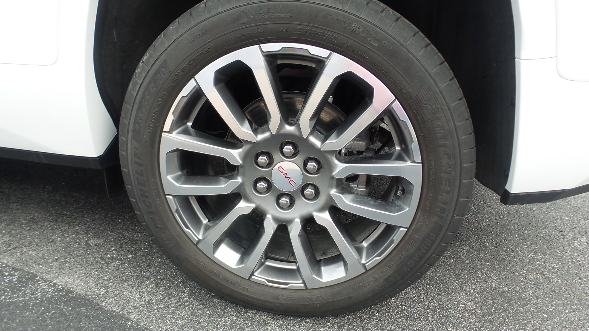 Used 2023 GMC Acadia Denali w/ Denali Ultimate Package FWD image 19