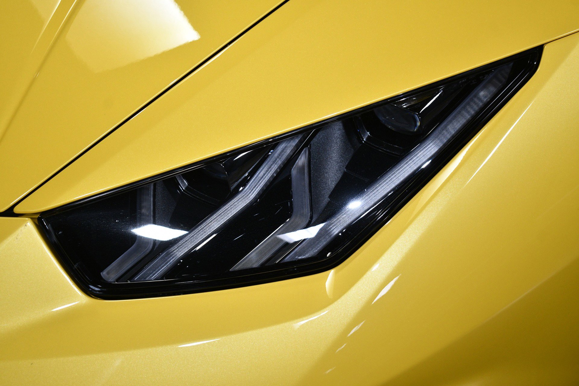 Used 2018 Lamborghini Huracan LP 580-2 image 56