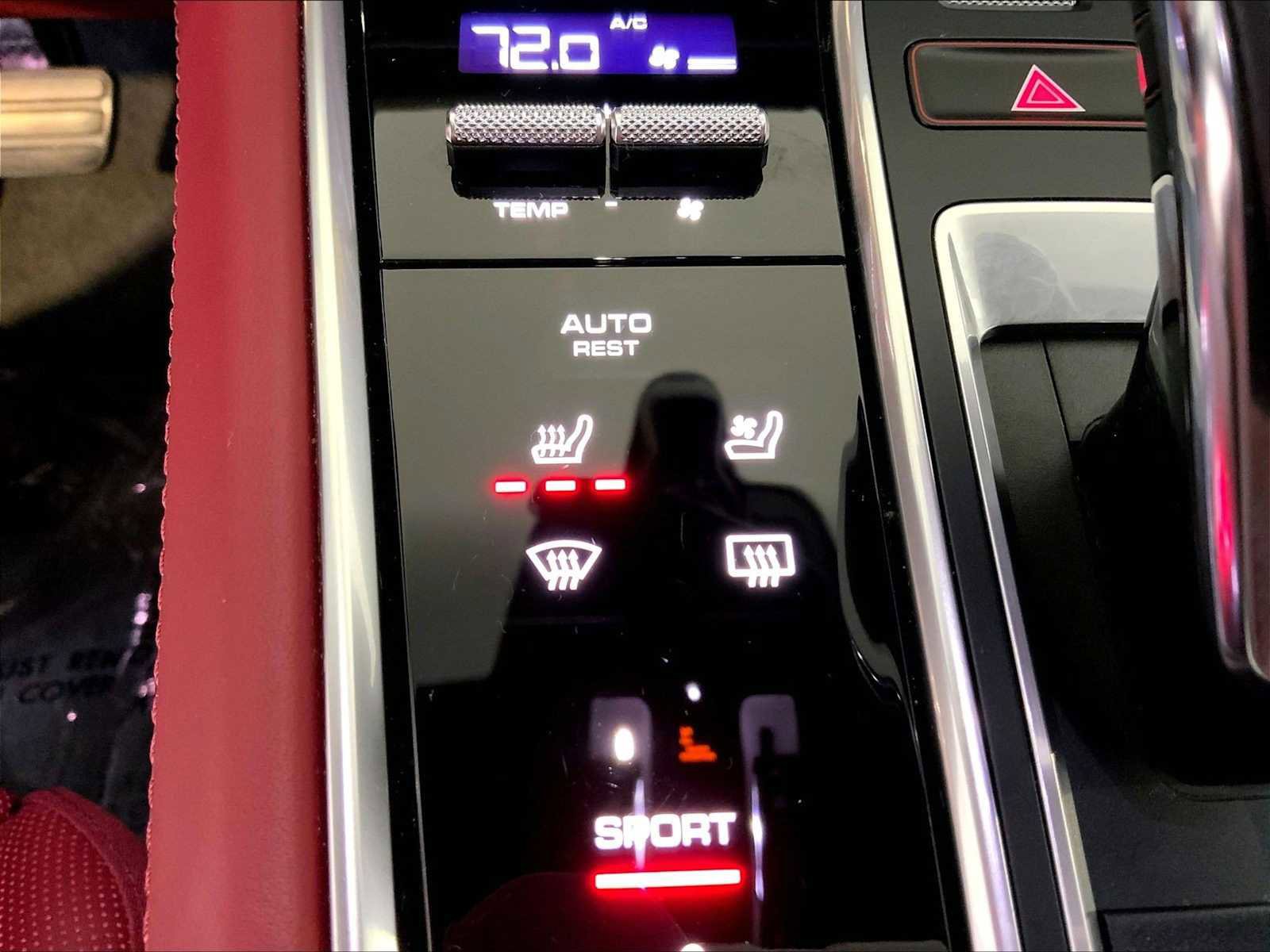 Certified 2023 Porsche Panamera 4 Platinum Edition AWD/4WD image 37