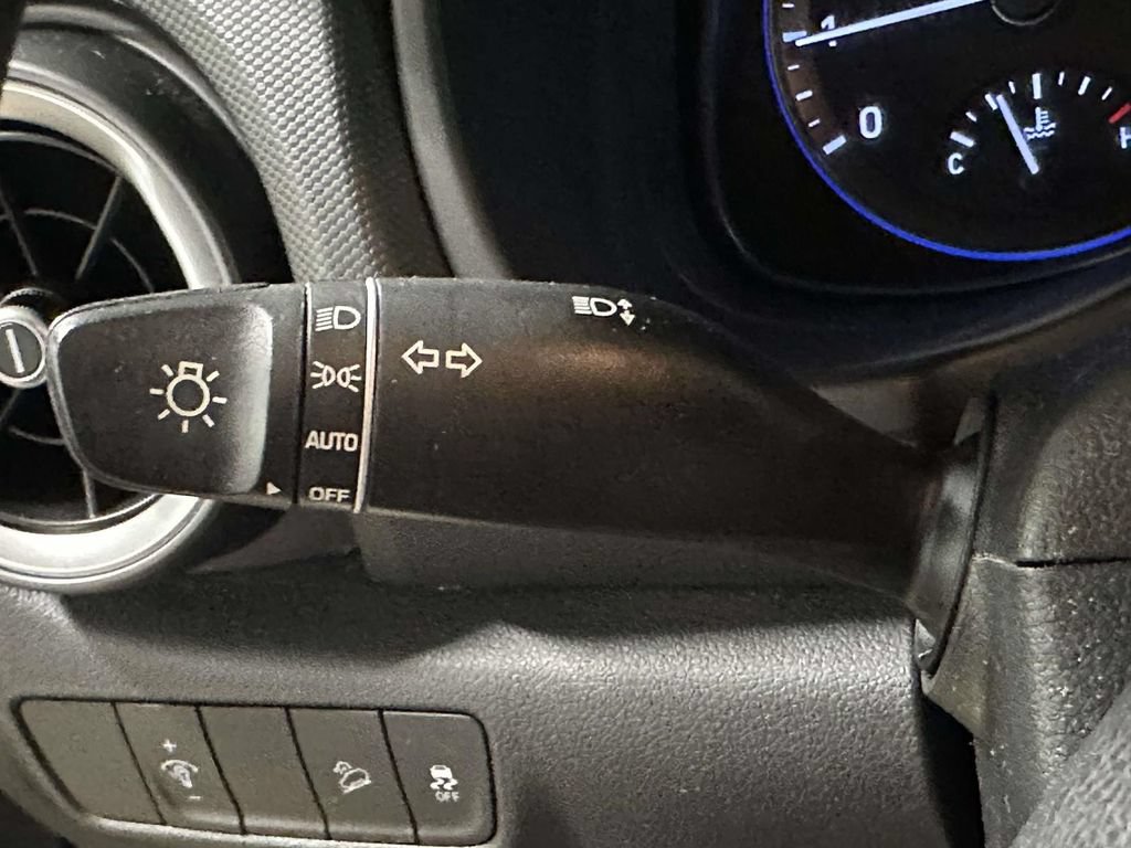 Used 2022 Hyundai Kona SE AWD/4WD image 26