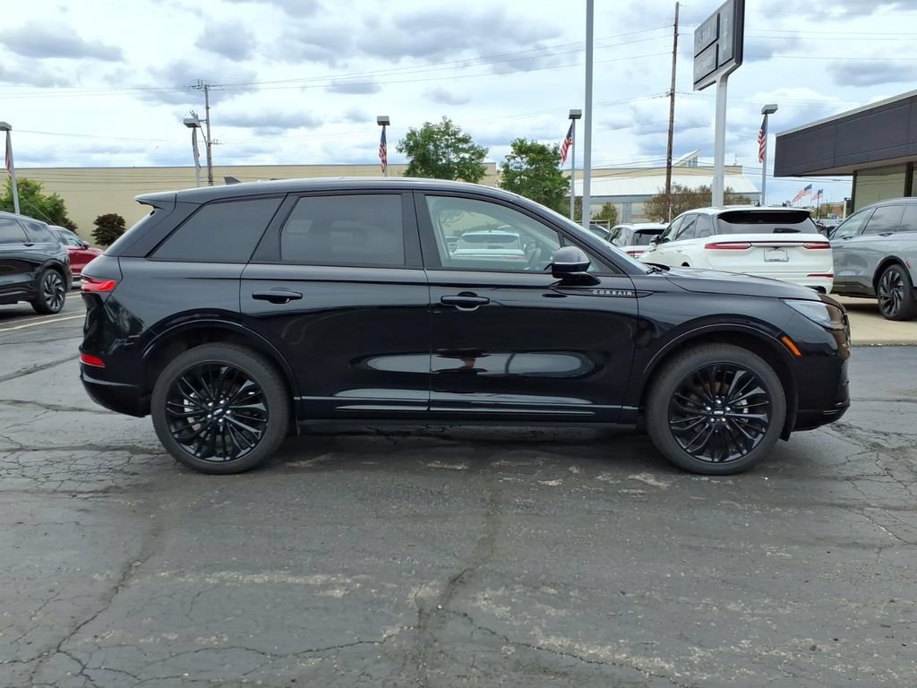 Used 2023 Lincoln Corsair AWD w/ Equipment Group 101A image 8