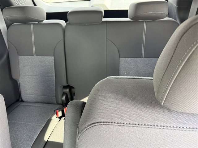 New 2026 GMC Acadia Elevation image 10