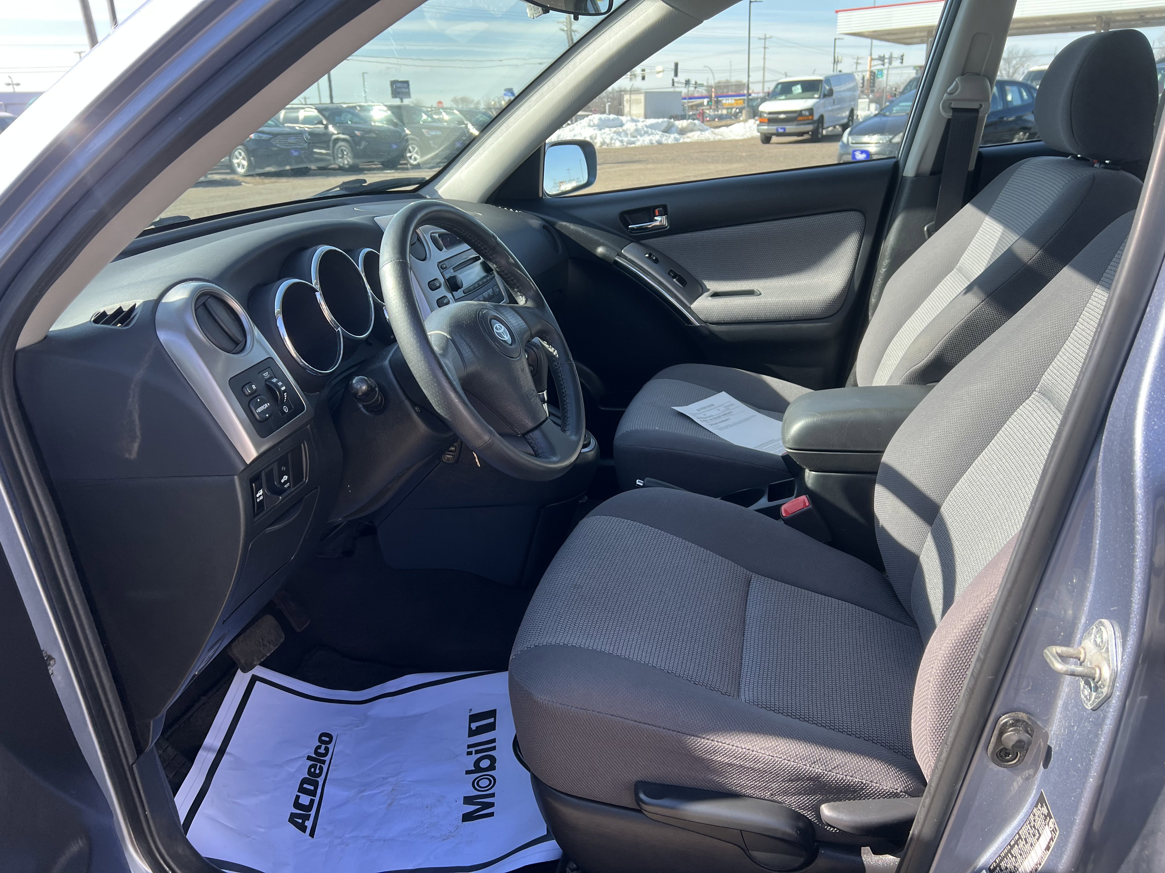 Used 2005 Toyota Matrix XR image 14