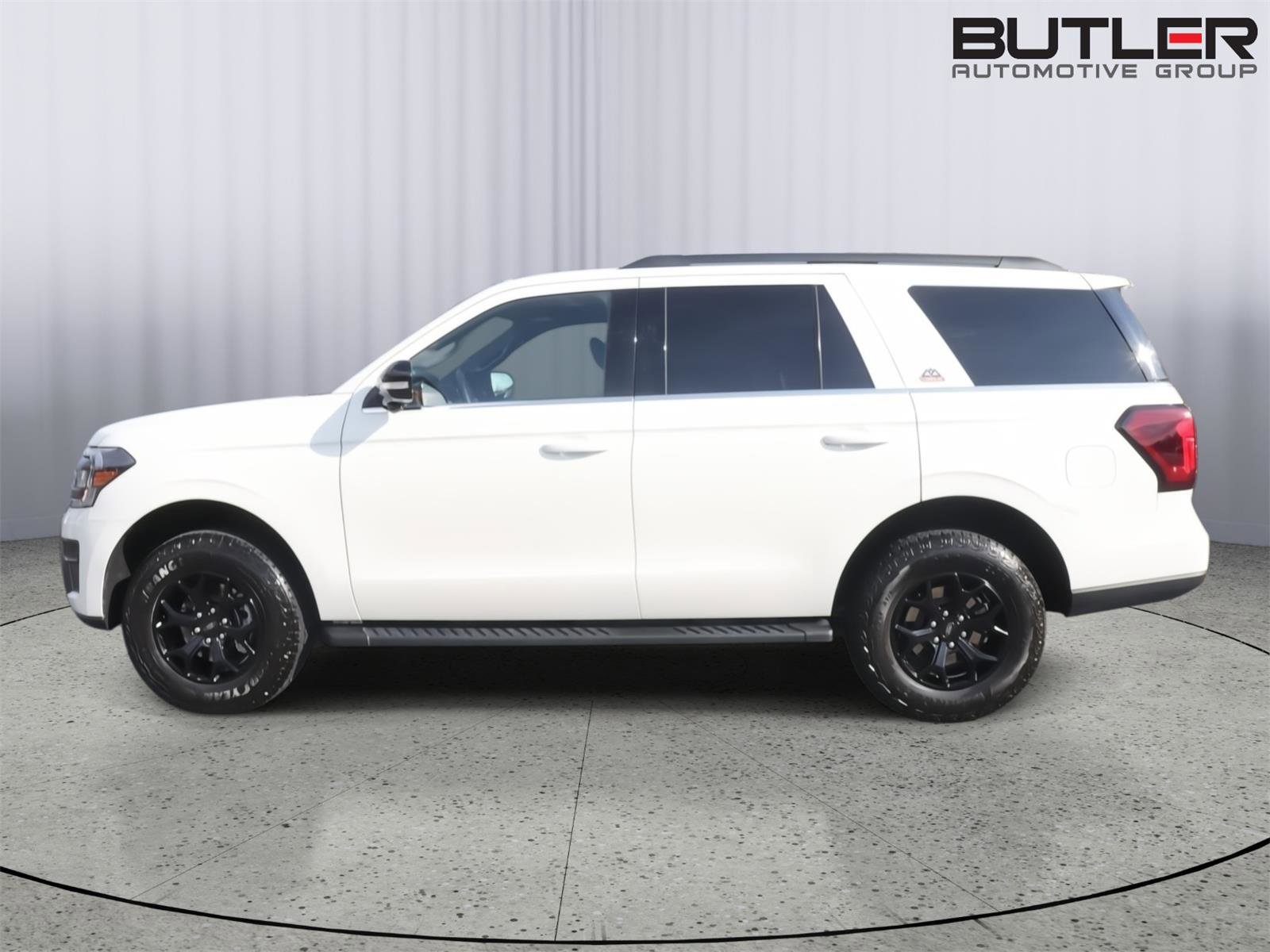 Used 2024 Ford Expedition Timberline image 3