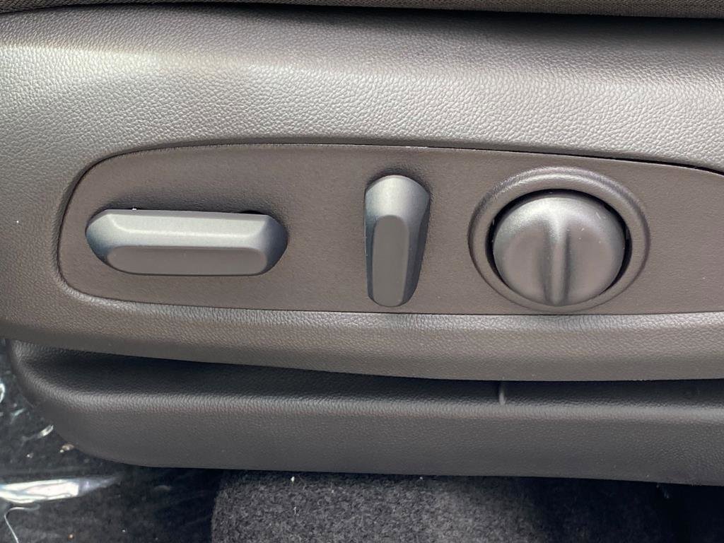 New 2026 Chevrolet TrailBlazer LT w/ Convenience Package image 14