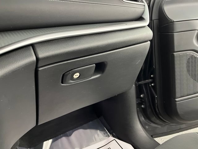 Used 2024 Jeep Grand Cherokee L Laredo RWD image 39