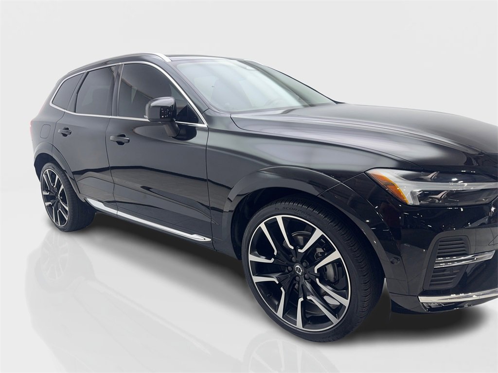Used 2022 Volvo XC60 B5 Inscription w/ Protection Package Premier image 12