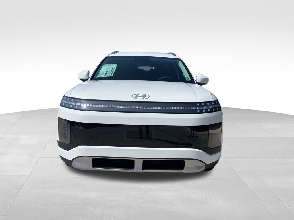 New 2026 Hyundai Ioniq 9 SE image 2